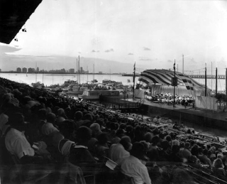 Illustration for article titled What Should Miami Do With Its Graffiti-Covered Marine Stadium?